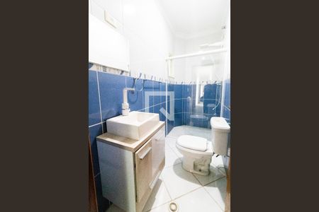 Casa à venda com 168m², 4 quartos e 4 vagas Casa à venda com 168m², 4 quartos e 4 vagasBanheiro 2