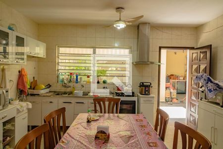 Casa à venda com 252m², 3 quartos e 5 vagas Casa à venda com 252m², 3 quartos e 5 vagasCozinha