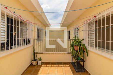 Casa à venda com 252m², 3 quartos e 5 vagas Casa à venda com 252m², 3 quartos e 5 vagasÁrea comum