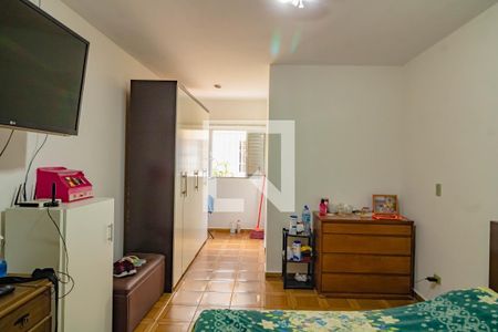 Casa à venda com 252m², 3 quartos e 5 vagas Casa à venda com 252m², 3 quartos e 5 vagasQuarto 2