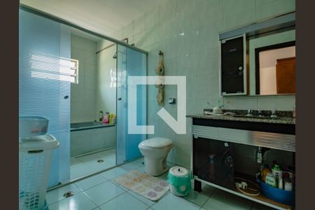 Casa à venda com 252m², 3 quartos e 5 vagas Casa à venda com 252m², 3 quartos e 5 vagasBanheiro 3