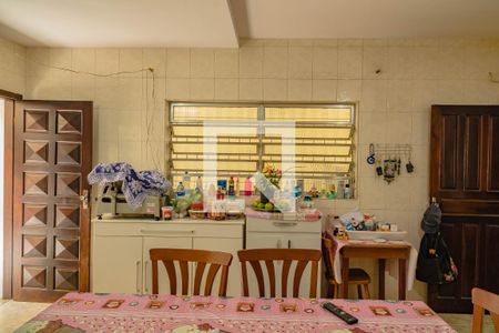 Casa à venda com 252m², 3 quartos e 5 vagas Casa à venda com 252m², 3 quartos e 5 vagasCozinha