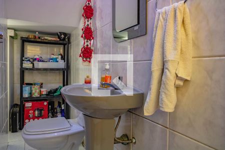 Casa à venda com 252m², 3 quartos e 5 vagas Casa à venda com 252m², 3 quartos e 5 vagasBanheiro 4