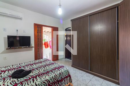 Casa à venda com 320m², 4 quartos e 3 vagasSuíte 2