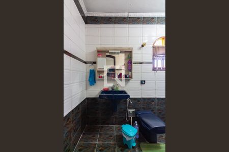 Casa à venda com 320m², 4 quartos e 3 vagasBanheiro da Suíte 2