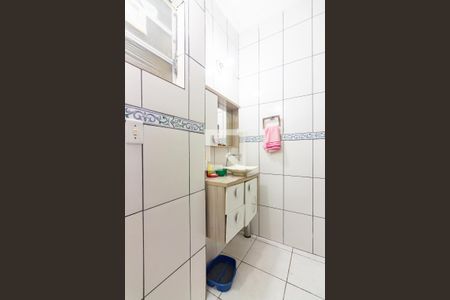 Casa à venda com 320m², 4 quartos e 3 vagasBanheiro 1