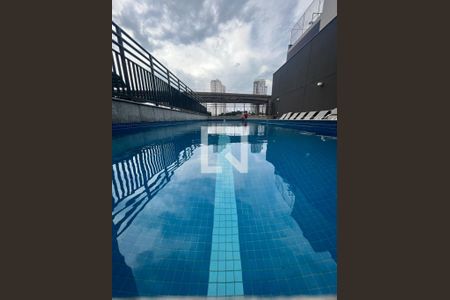 Apartamento para alugar com 28m², 1 quarto e sem vaga Apartamento para alugar com 28m², 1 quarto e sem vagaÁrea comum - Piscina