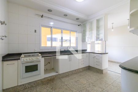 Casa de condomínio à venda com 330m², 3 quartos e 6 vagasCozinha