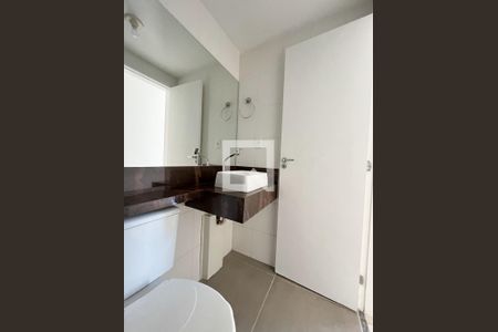 Apartamento à venda com 48m², 2 quartos e 1 vaga Apartamento à venda com 48m², 2 quartos e 1 vagaBanheiro