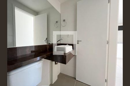 Apartamento à venda com 48m², 2 quartos e 1 vaga Apartamento à venda com 48m², 2 quartos e 1 vagaBanheiro