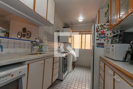 Apartamento à venda com 75m², 3 quartos e 1 vaga Apartamento à venda com 75m², 3 quartos e 1 vagaCozinha e Área de Serviço