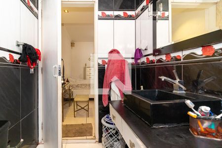 Casa à venda com 102m², 2 quartos e 1 vagaBanheiro da Suíte 1