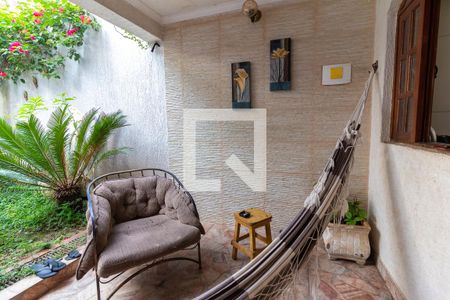 Casa à venda com 102m², 2 quartos e 1 vagaQuintal