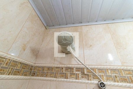 Casa à venda com 102m², 2 quartos e 1 vagaBanheiro