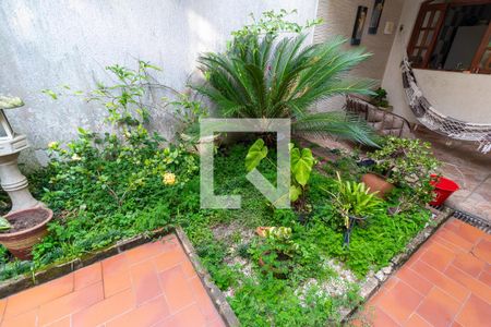 Casa à venda com 102m², 2 quartos e 1 vagaÁrea comum