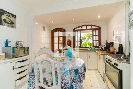 Casa à venda com 102m², 2 quartos e 1 vagaCozinha