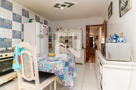 Casa à venda com 102m², 2 quartos e 1 vagaCozinha