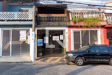 Casa à venda com 102m², 2 quartos e 1 vagaFachada