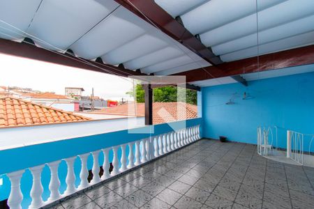 Casa à venda com 250m², 3 quartos e 4 vagas Casa à venda com 250m², 3 quartos e 4 vagasQuintal