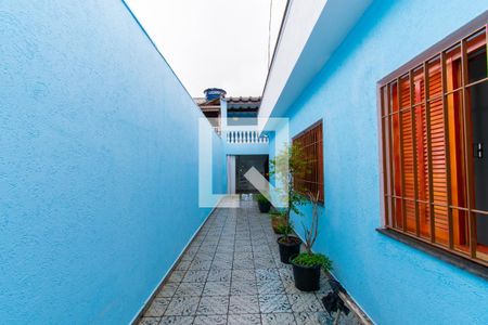 Casa à venda com 250m², 3 quartos e 4 vagas Casa à venda com 250m², 3 quartos e 4 vagasQuintal 2