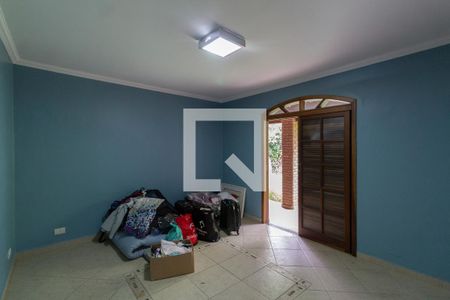 Casa à venda com 250m², 6 quartos e 3 vagasCasa 2 Quarto 1