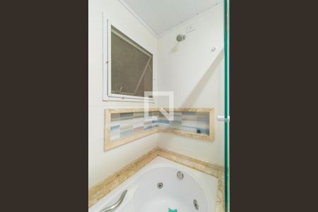 Banheiro de apartamento para alugar com 1 quarto, 46m² em Cristal, Porto Alegre