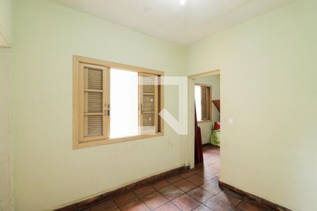 Casa à venda com 160m², 4 quartos e 2 vagasSuíte 2