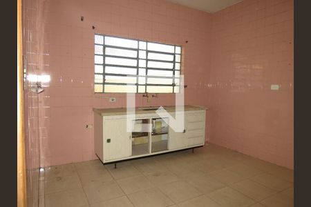 Casa à venda com 200m², 2 quartos e 2 vagasCozinha