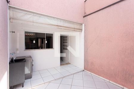 Casa à venda com 140m², 3 quartos e 2 vagas Casa à venda com 140m², 3 quartos e 2 vagasQuintal e Área de Serviço
