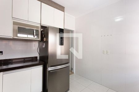Casa à venda com 140m², 3 quartos e 2 vagas Casa à venda com 140m², 3 quartos e 2 vagasCozinha