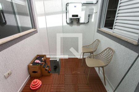 Casa à venda com 140m², 3 quartos e 2 vagas Casa à venda com 140m², 3 quartos e 2 vagasJardim de Inverno