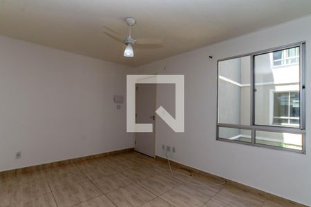 Sala de apartamento para alugar com 2 quartos, 45m² em Vila Alzira, Guarulhos