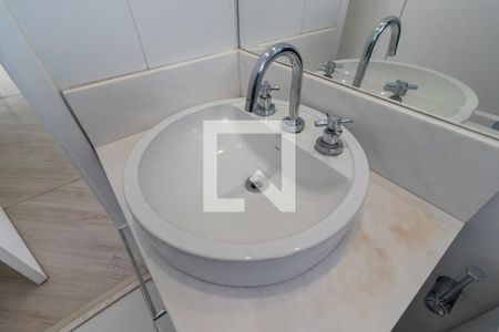 Apartamento à venda com 142m², 3 quartos e 2 vagasBanheiro da Suíte 2