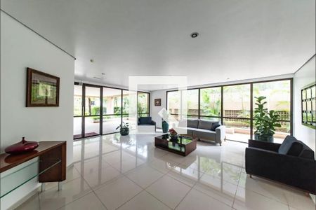 Apartamento à venda com 75m², 3 quartos e 1 vaga Apartamento à venda com 75m², 3 quartos e 1 vagaHall Social