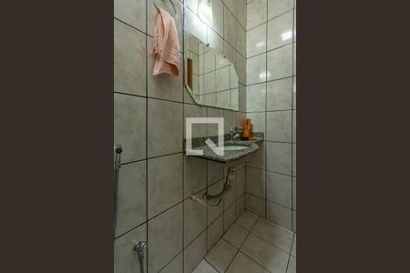 Casa à venda com 150m², 3 quartos e 2 vagas Casa à venda com 150m², 3 quartos e 2 vagasBanheiro suíte