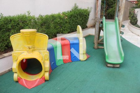 Apartamento à venda com 182m², 4 quartos e 3 vagasÁrea comum - Playground