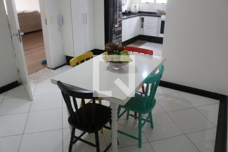 Apartamento à venda com 182m², 4 quartos e 3 vagasCopa