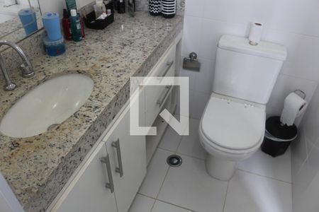 Apartamento à venda com 182m², 4 quartos e 3 vagasBanheiro da Suíte 1