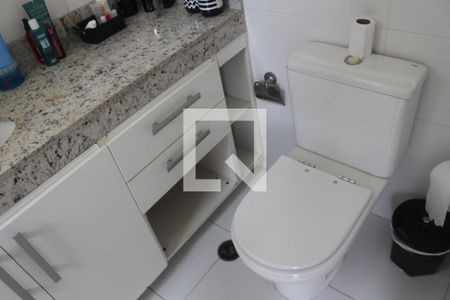 Apartamento à venda com 182m², 4 quartos e 3 vagasBanheiro da Suíte 1