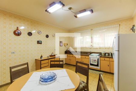 Casa para alugar com 233m², 4 quartos e 3 vagas Casa para alugar com 233m², 4 quartos e 3 vagasCozinha