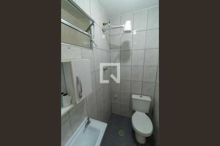 Banheiro de casa para alugar com 1 quarto, 40m² em Vila Libanesa, São Paulo