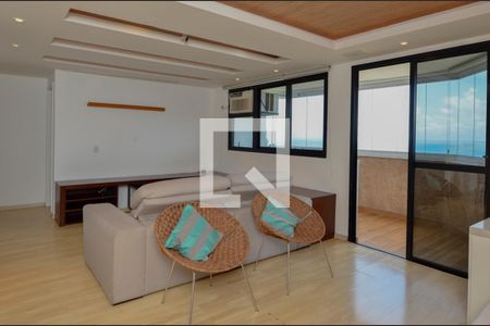 Sala de apartamento para alugar com 2 quartos, 87m² em Barra da Tijuca, Rio de Janeiro
