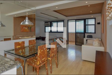 Sala de apartamento para alugar com 2 quartos, 87m² em Barra da Tijuca, Rio de Janeiro