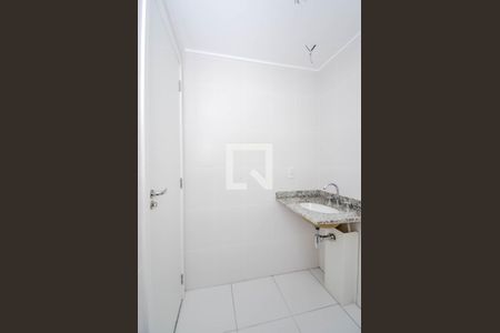 Apartamento à venda com 154m², 3 quartos e 3 vagas Apartamento à venda com 154m², 3 quartos e 3 vagasBanheiro da Suíte 2