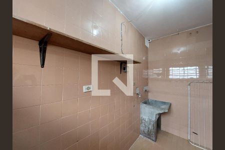 Casa à venda com 242m², 2 quartos e 2 vagasLavanderia