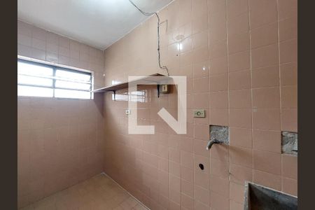 Casa à venda com 242m², 2 quartos e 2 vagasLavanderia