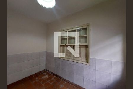 Casa à venda com 242m², 2 quartos e 2 vagasQuarto na Área de Serviço