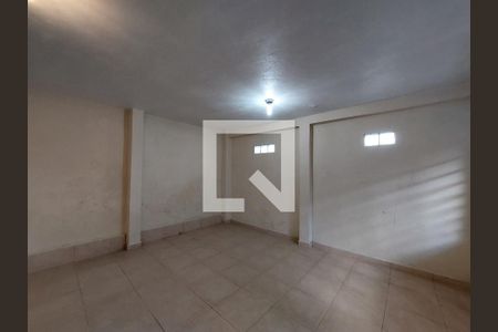 Casa à venda com 242m², 2 quartos e 2 vagasSala da Edícula