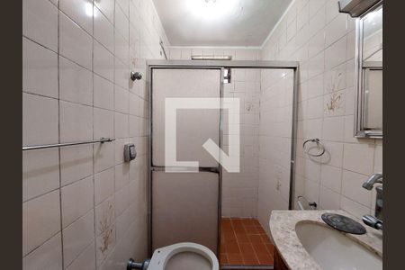 Casa à venda com 242m², 2 quartos e 2 vagasBanheiro 1