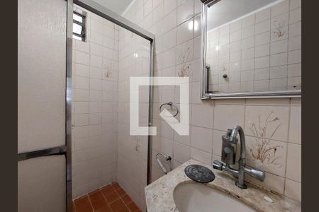 Casa à venda com 242m², 2 quartos e 2 vagasBanheiro 1